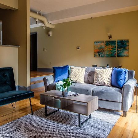 Frontdesk 2015 East 4Th Street Apts Downtown Cleveland Διαμέρισμα Εξωτερικό φωτογραφία