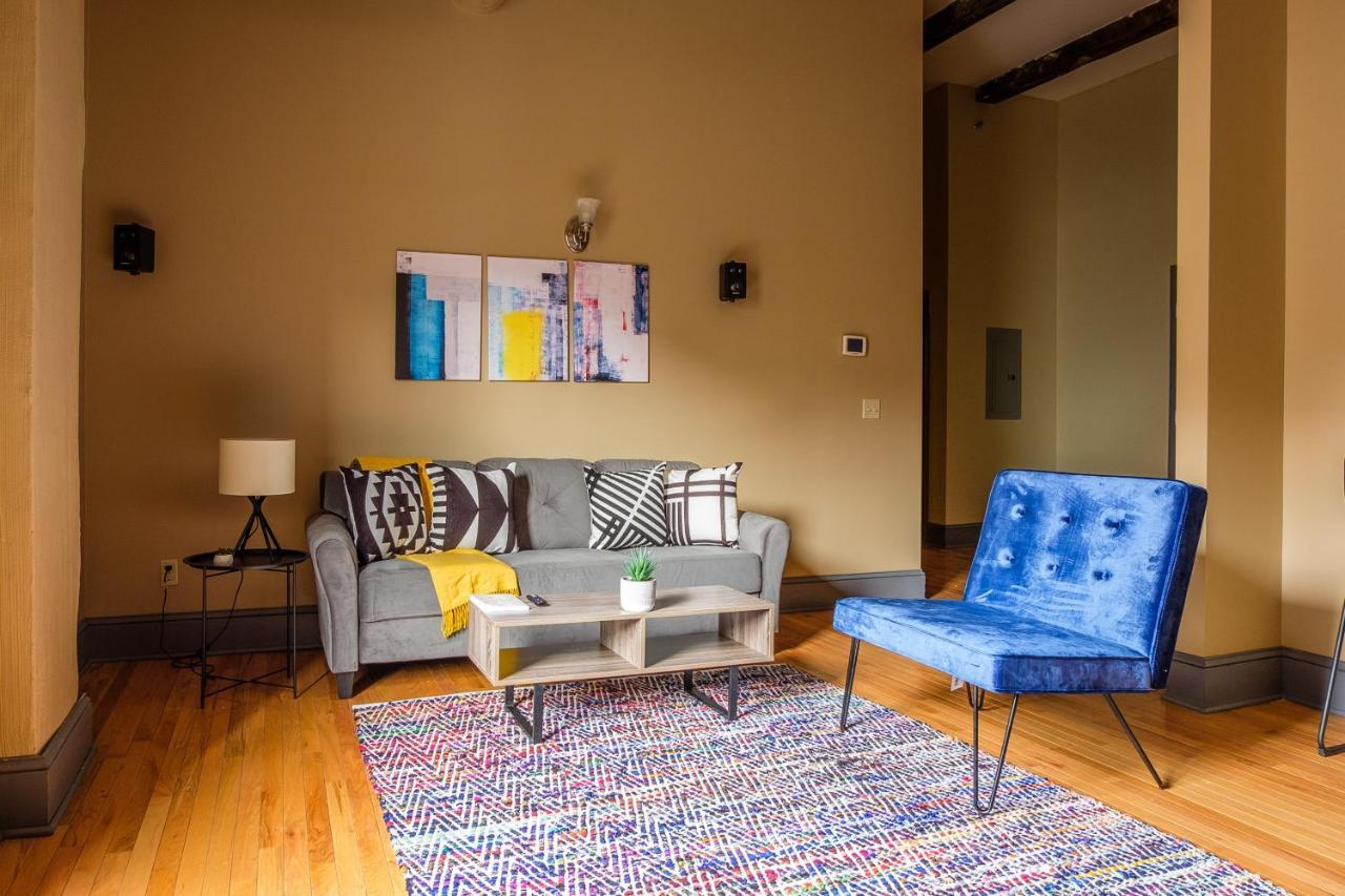 Frontdesk 2015 East 4Th Street Apts Downtown Cleveland Διαμέρισμα Εξωτερικό φωτογραφία